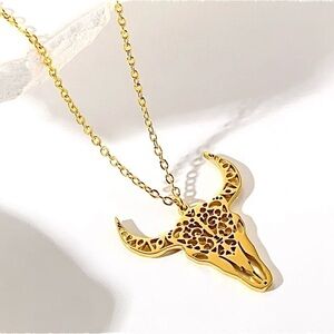 Beautiful gold SKULL HORN boho necklace w southwestern/equestrian vibe